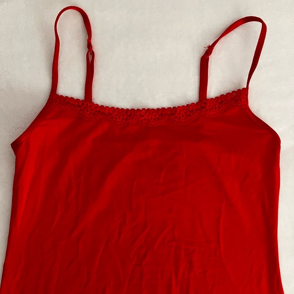 Red satin tank top - Picture 3 of 5